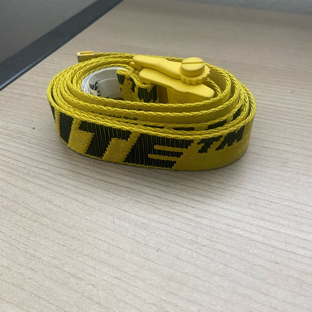 Industrial off white belt